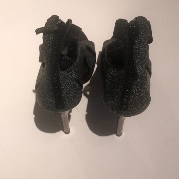 BCBGMaxazria platform heel, ankle strap & zipper - Picture 2 of 5